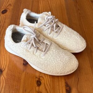 Allbirds Women's Cream wool Sneakers